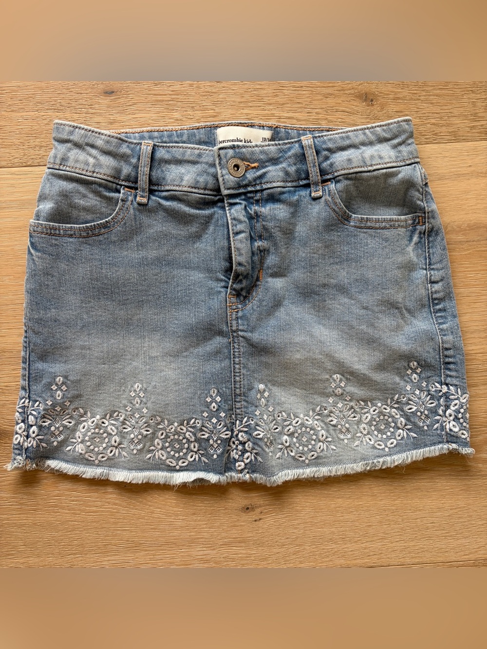 Abercrombie Kids Girls Denim Skort 13/14 Embroidered Floral Frayed Hem Blue*O6